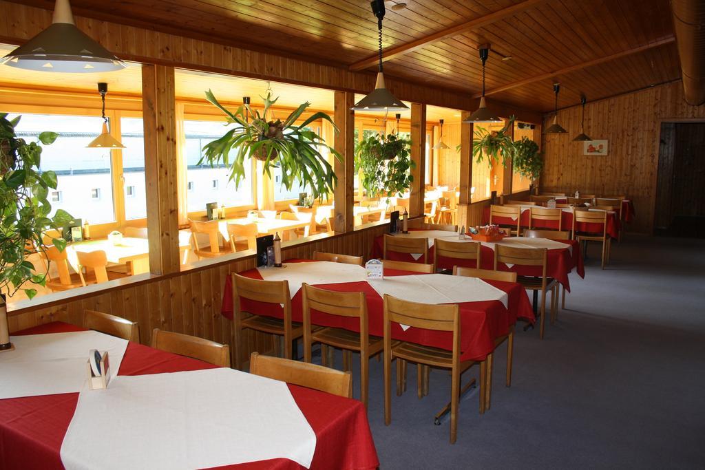 Sporti Grusch Ostello Esterno foto