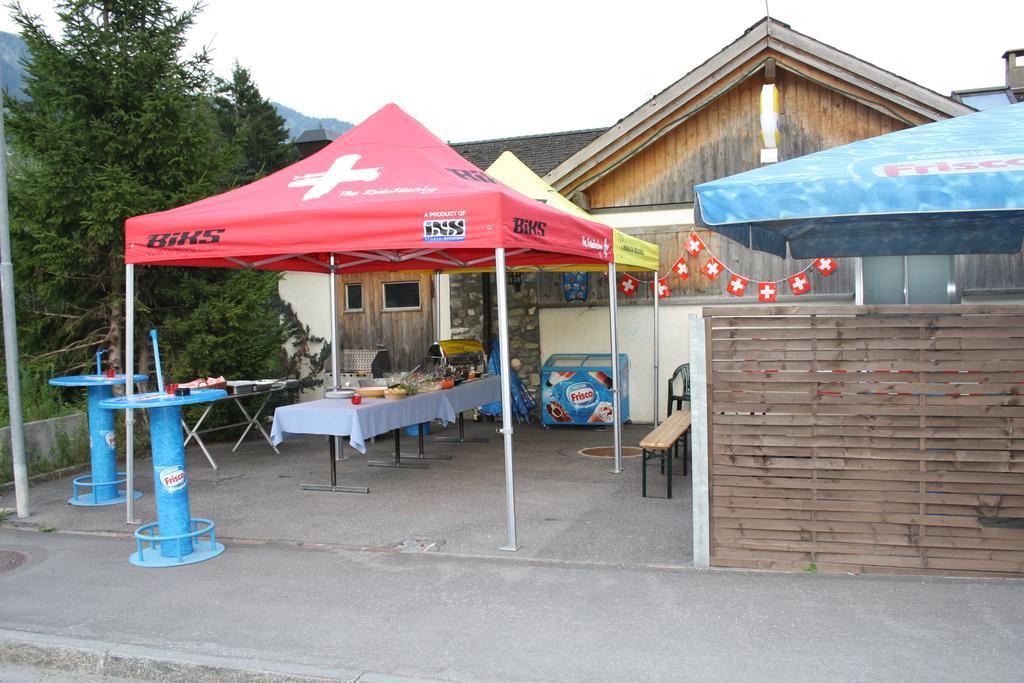 Sporti Grusch Ostello Esterno foto
